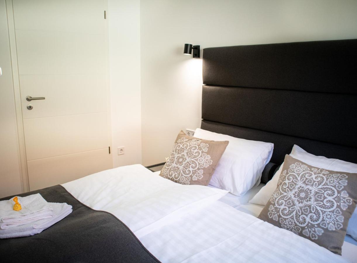 Ugo Apartman Halaszi Екстер'єр фото