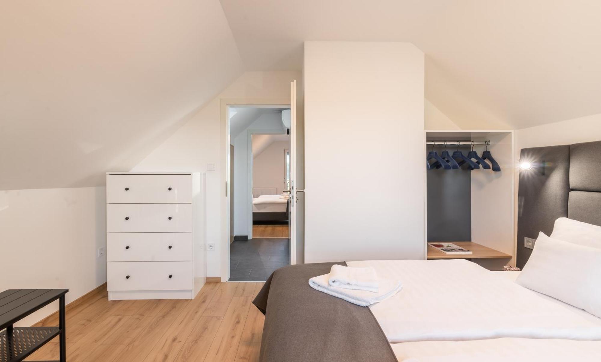 Ugo Apartman Halaszi Екстер'єр фото